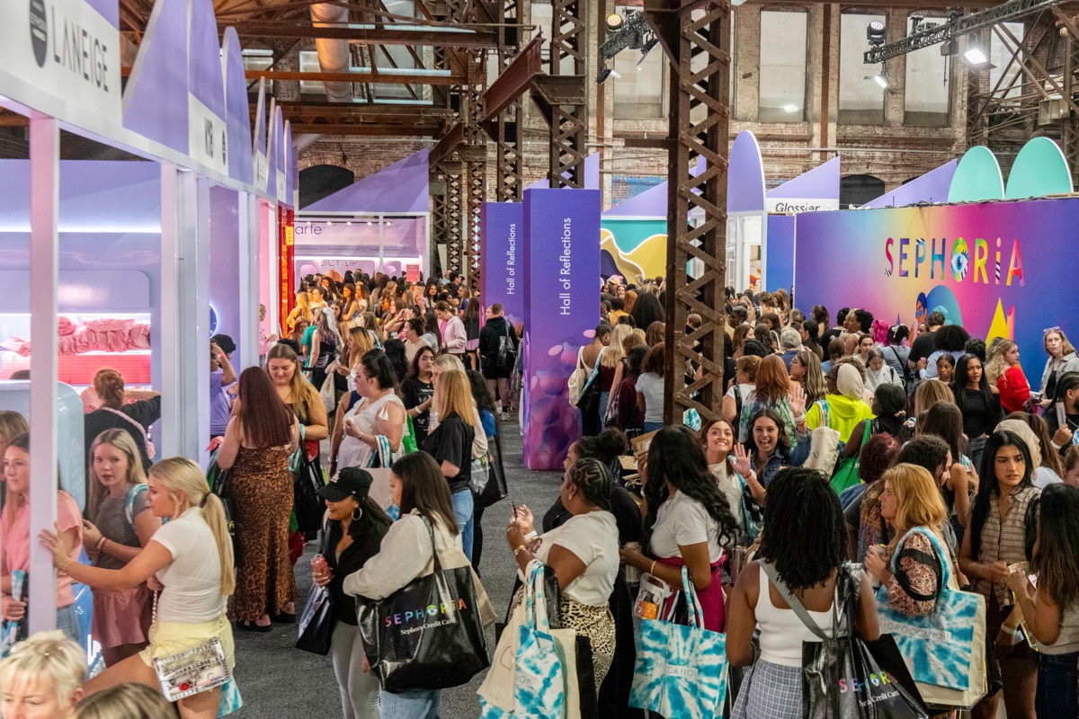 SEPHORiA 2024 attendees experiencing immersive brand activations in Atlanta